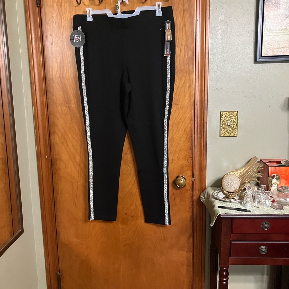 Woman’s 151 skinny ankle leggings with silver glitter side stripes